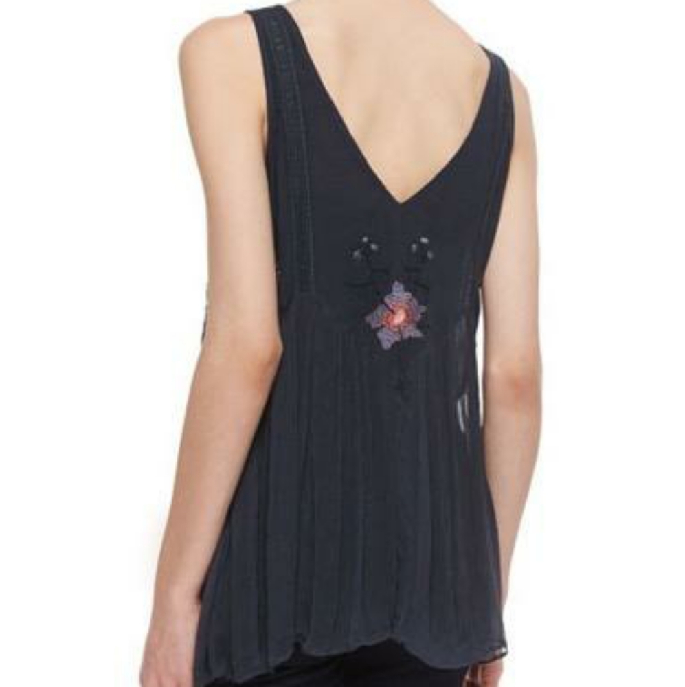 Free People top - Picture 3 of 5